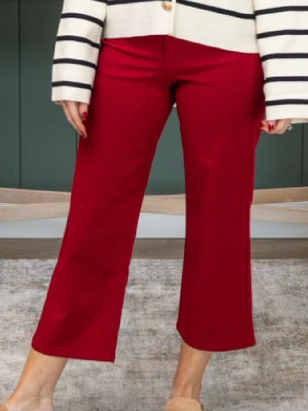 The best kick flares with so much stretch!